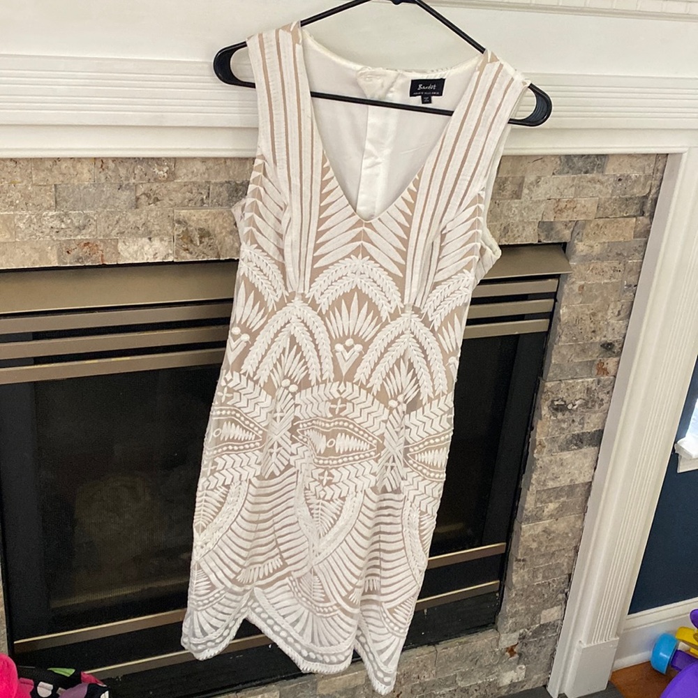 Beautiful White/ Tan dress size 6